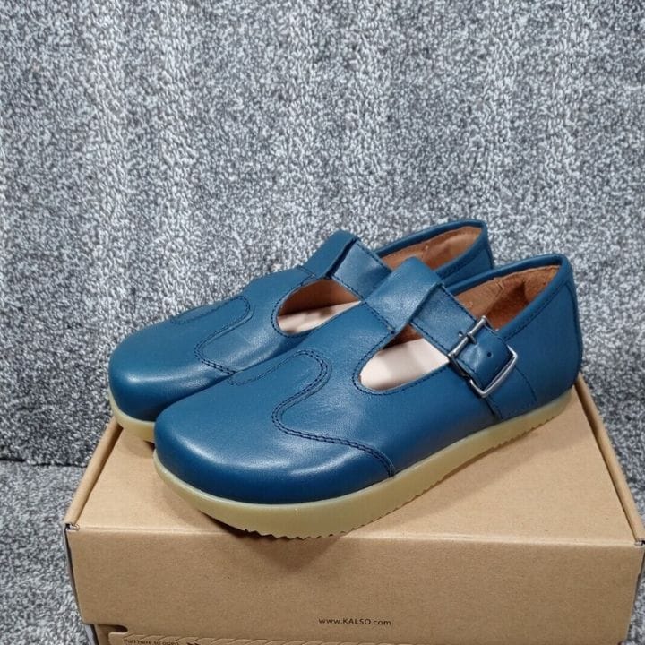 Blue leather, New Kalso Earth Shoes, replicate those vintage Earth shoes from the 1970s.